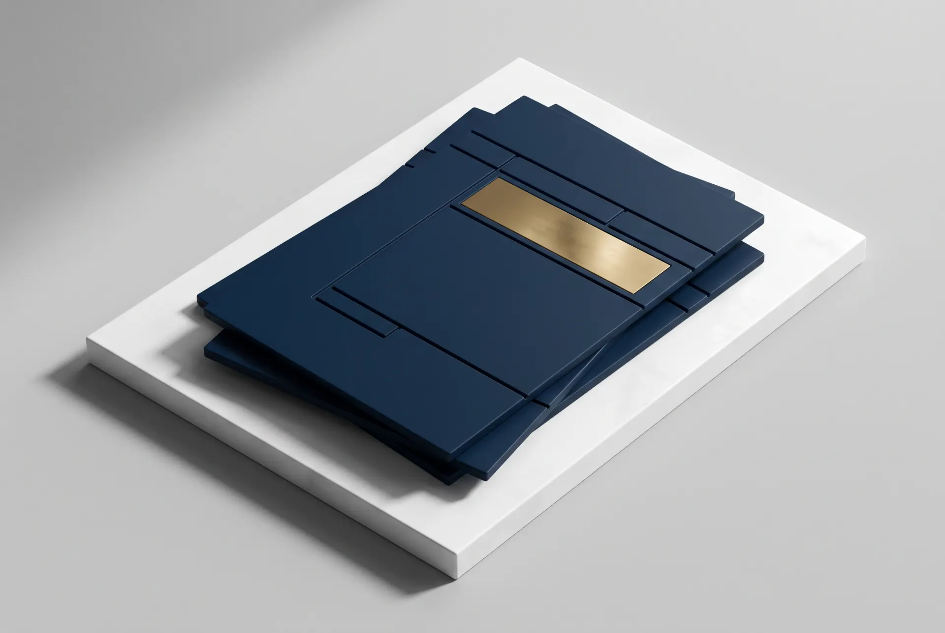 Mockup de um cartão corporativo azul em uma caixa branca, com detalhe de abertura e cartão interno, em visual minimalista e moderno sobre fundo cinza claro.